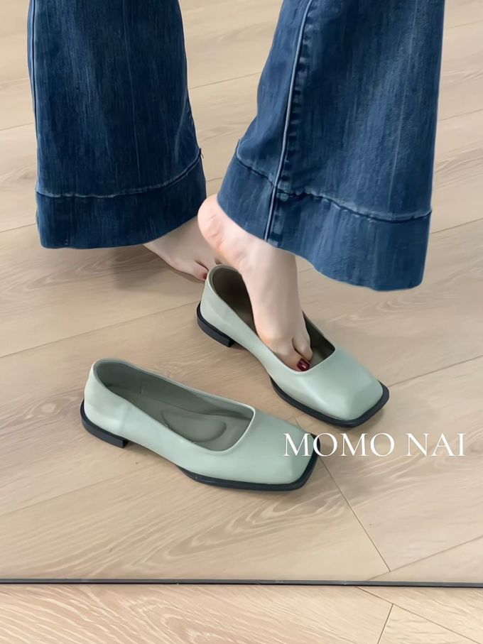 方头 低帮 一脚蹬 中口鞋 皮革