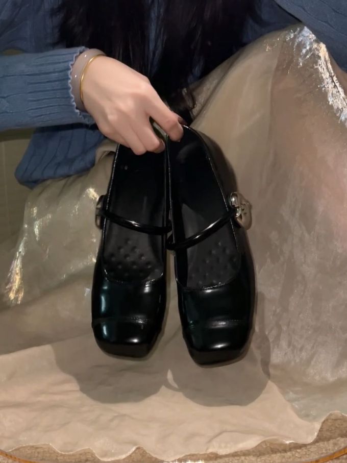 方头 袢扣 中口鞋 皮革 