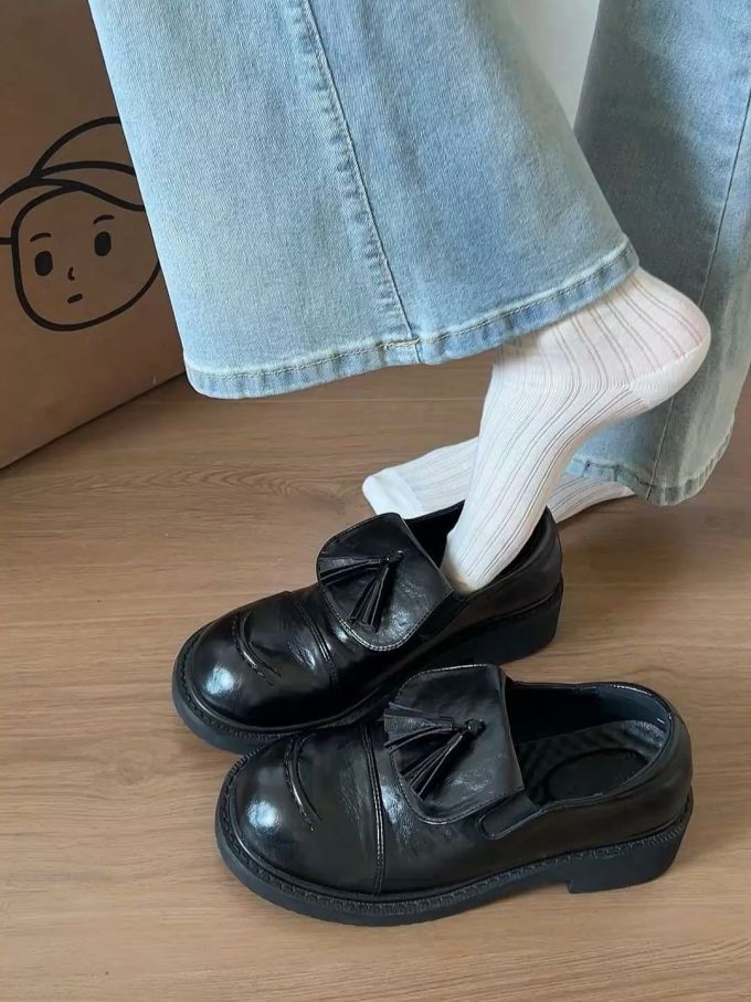 圆头 低帮 一脚蹬 深口鞋 皮革