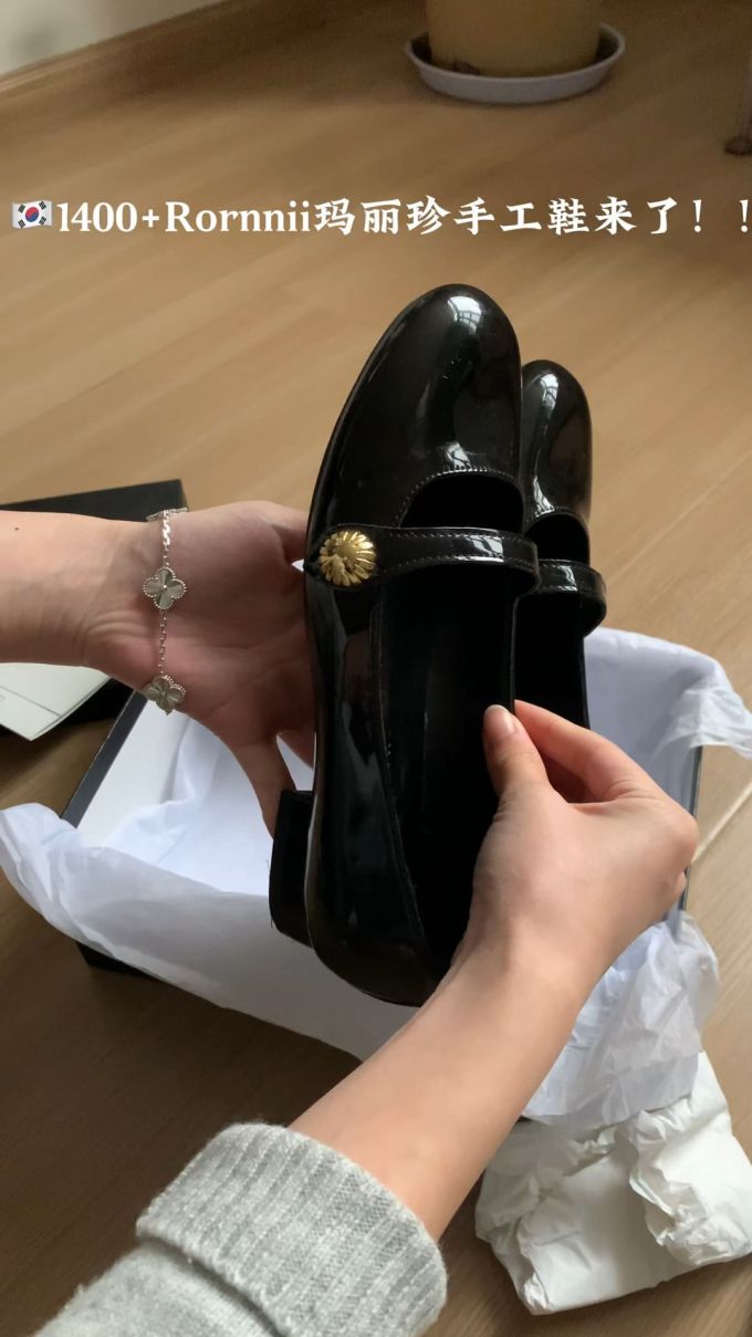 圆头 低帮 中口鞋 皮革 