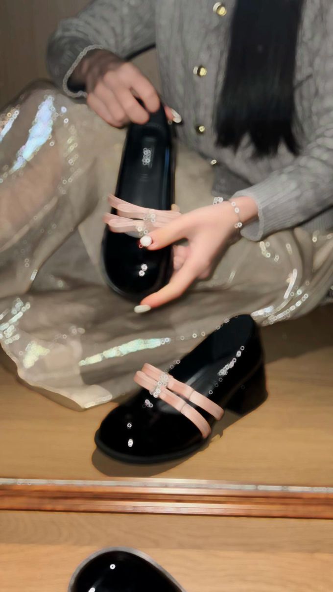 圆头 中口鞋 皮革