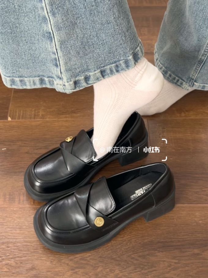 圆头 低帮 一脚蹬 深口鞋 皮革