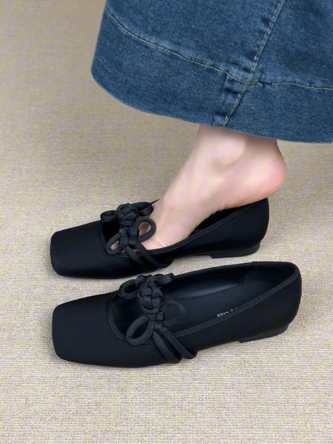 方头 低帮 系带 中口鞋 皮革 