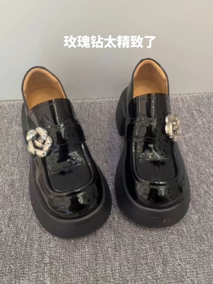 圆头 低帮 深口鞋 皮革 