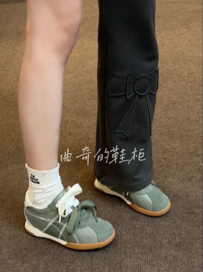 低帮 系带 魔术贴 皮革