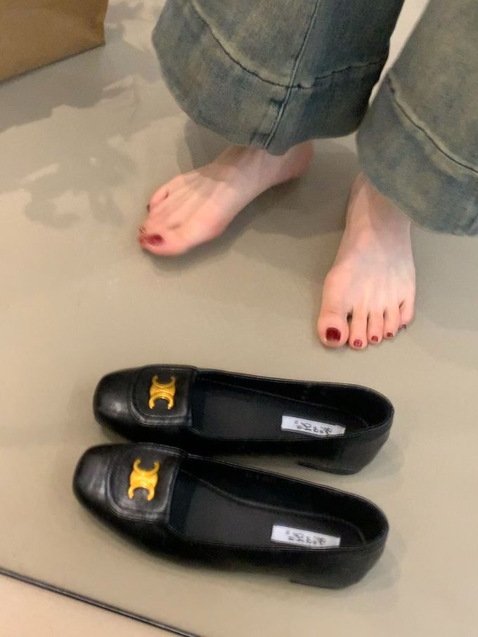 低帮 一脚蹬 中口鞋 皮革