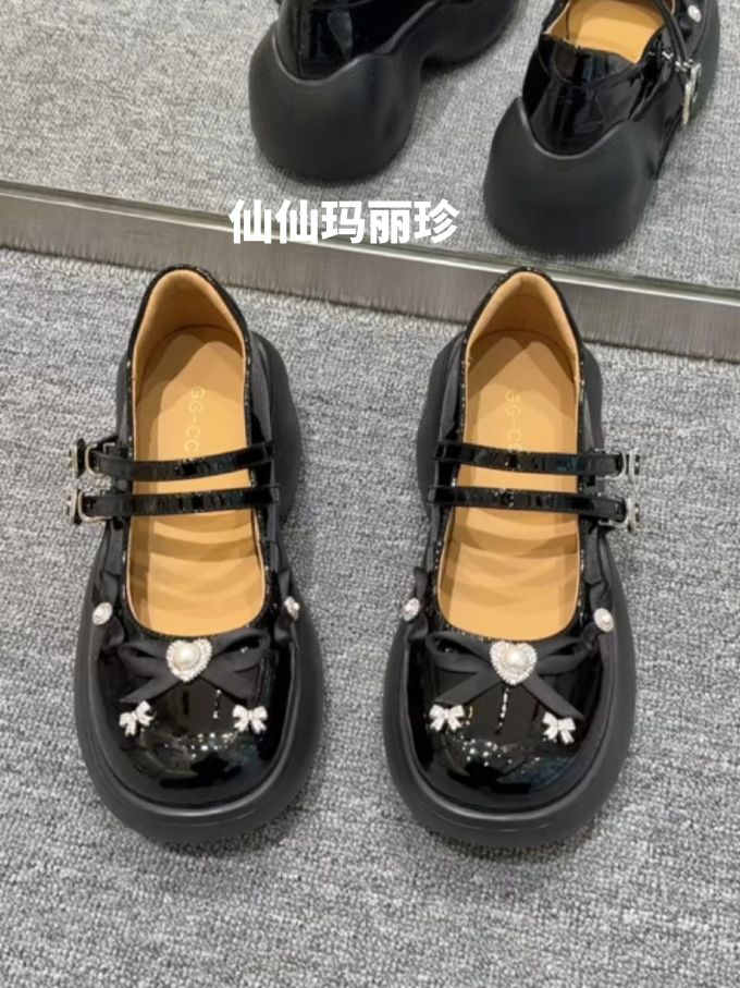 圆头 袢扣 中口鞋 皮革 
