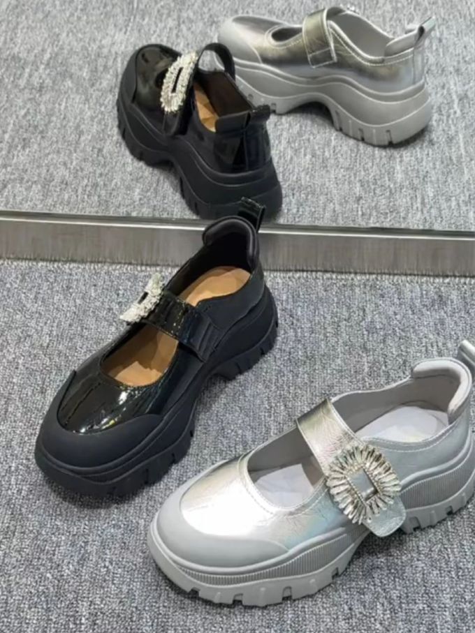 圆头 中口鞋 皮革 