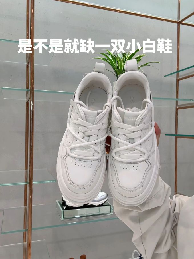 低帮 系带 魔术贴 皮革