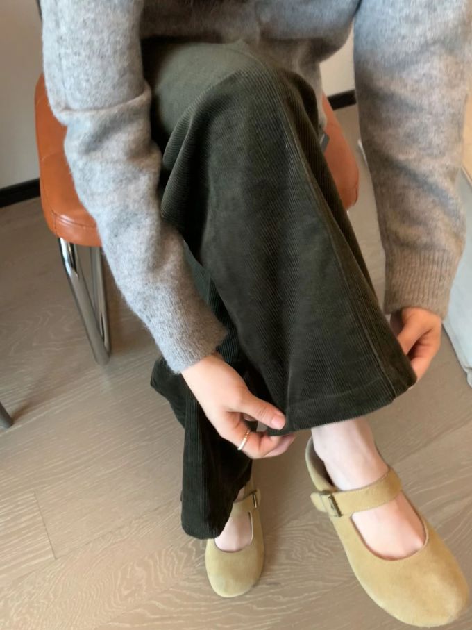 圆头 中口鞋 皮革