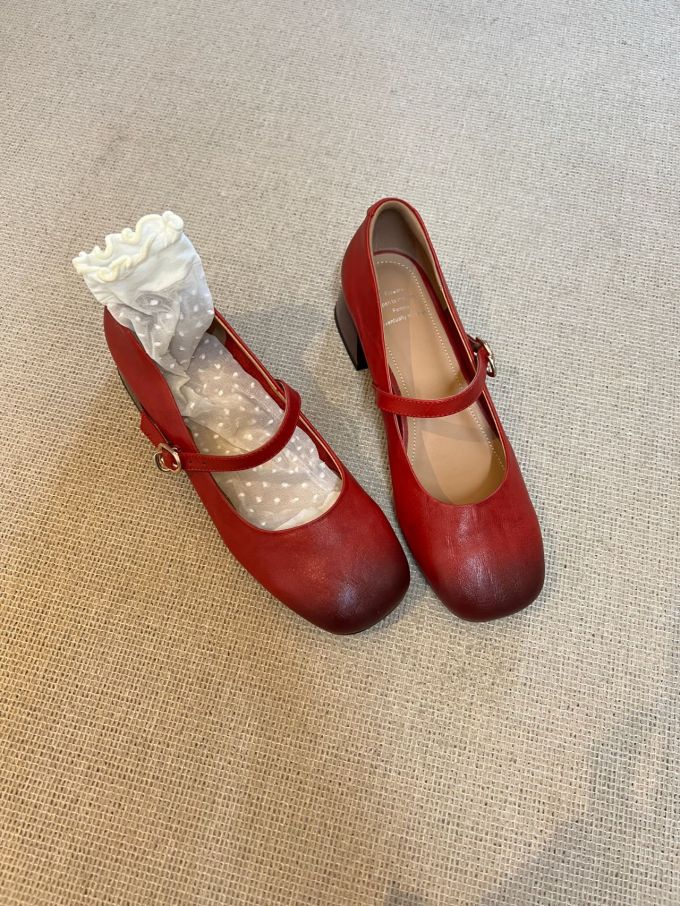 圆头 袢扣 中口鞋 皮革