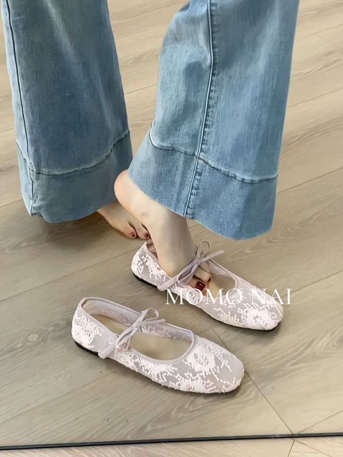 方头 袢扣 中口鞋 蕾丝