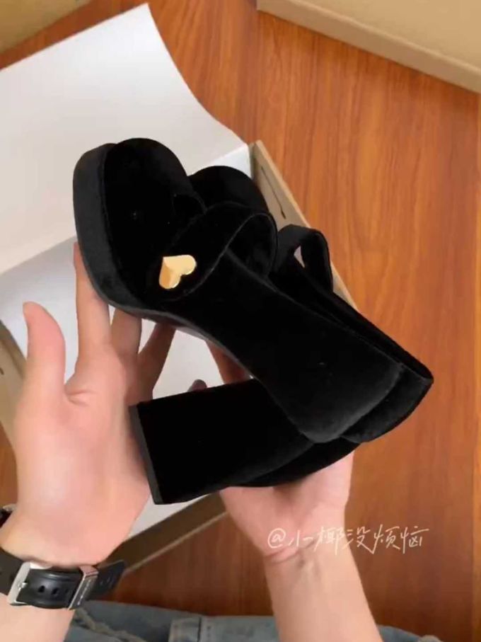 圆头 低帮 深口鞋 皮革