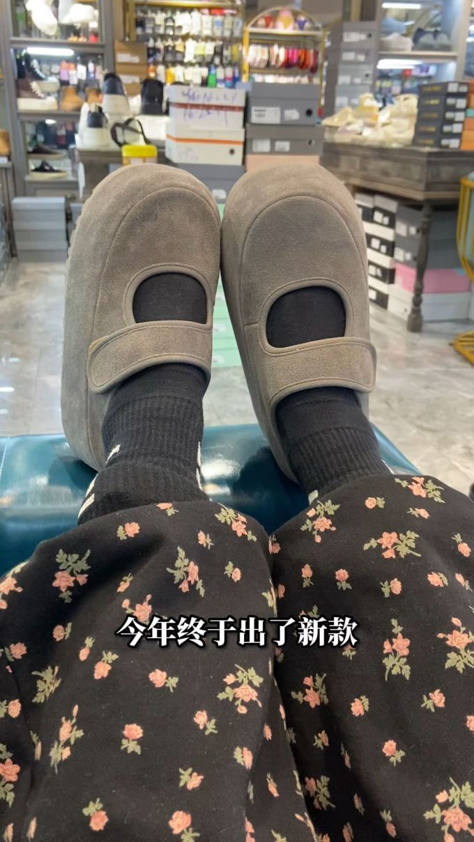 圆头 中口鞋 皮革 