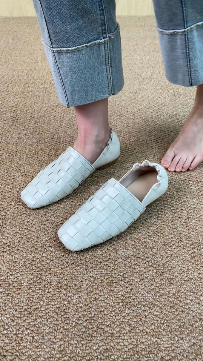 方头 低帮 一脚蹬 深口鞋 皮革