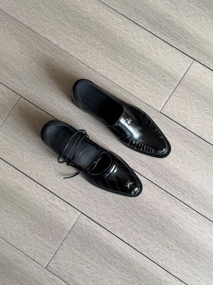 圆头 低帮 深口鞋 皮革 