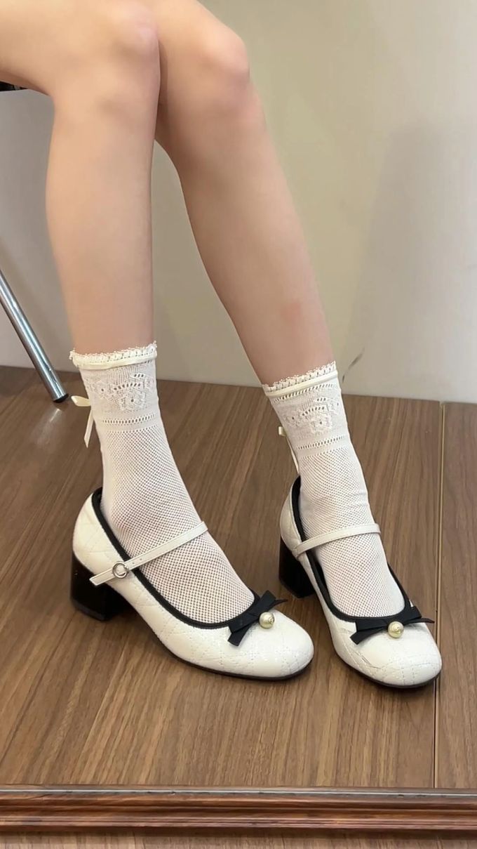 圆头 袢扣 浅口鞋 皮革
