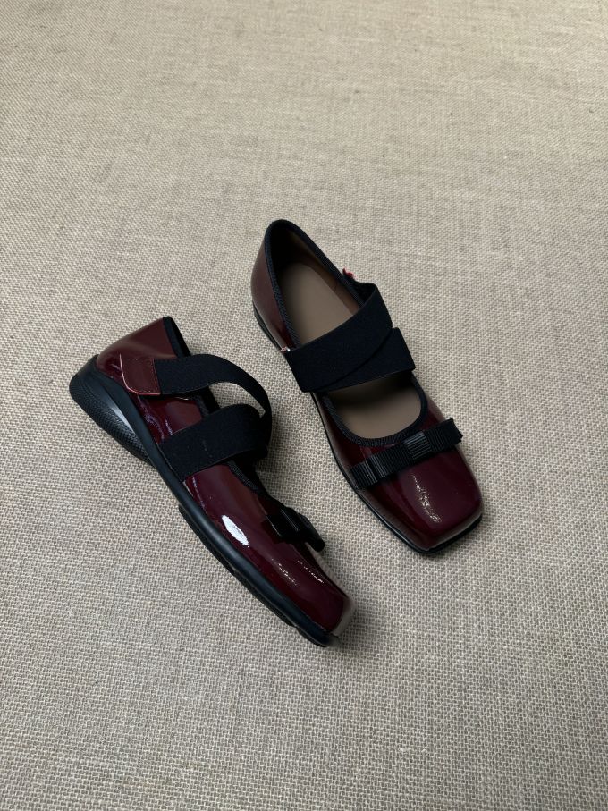 方头 松紧带 中口鞋 皮革