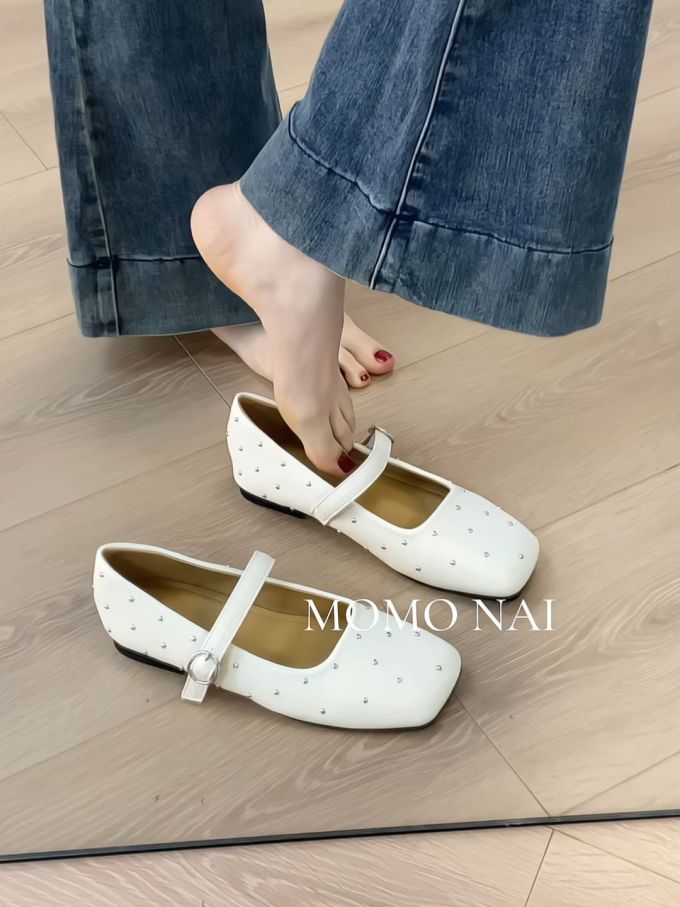 方头 袢扣 中口鞋 皮革