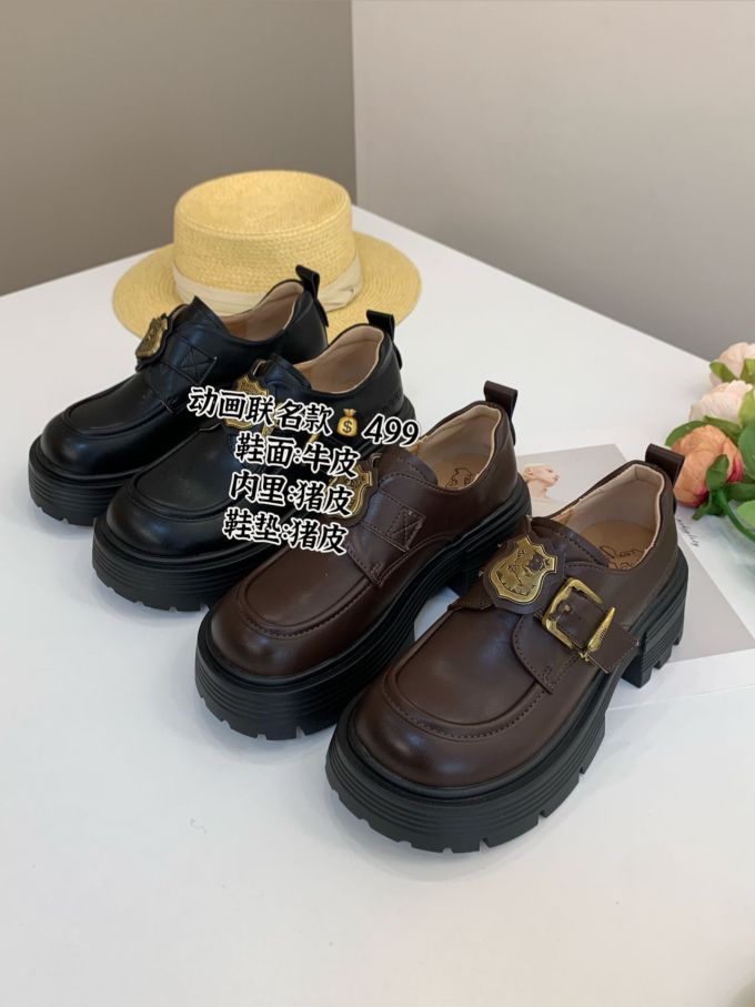 厚底 圆头 袢扣 皮革