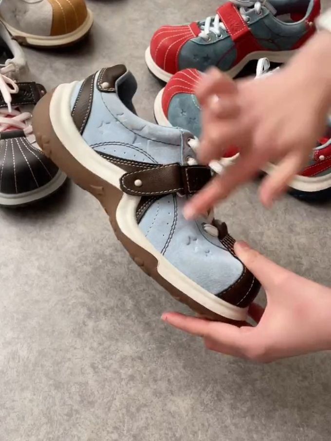 低帮 系带 魔术贴 皮革