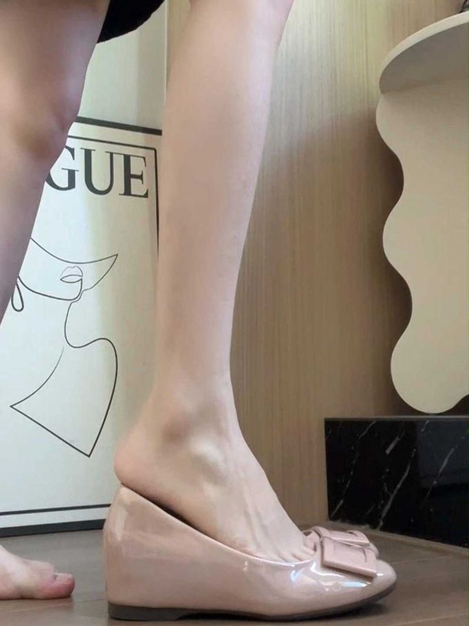 圆头 一脚蹬 浅口鞋 皮革 