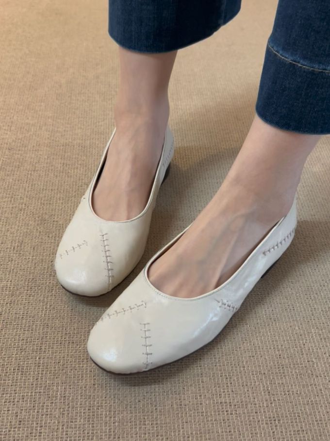 圆头 一脚蹬 中口鞋 皮革