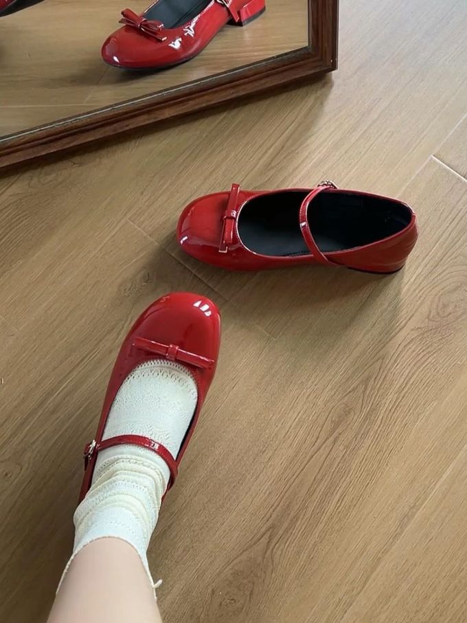 圆头 袢扣 浅口鞋 皮革 