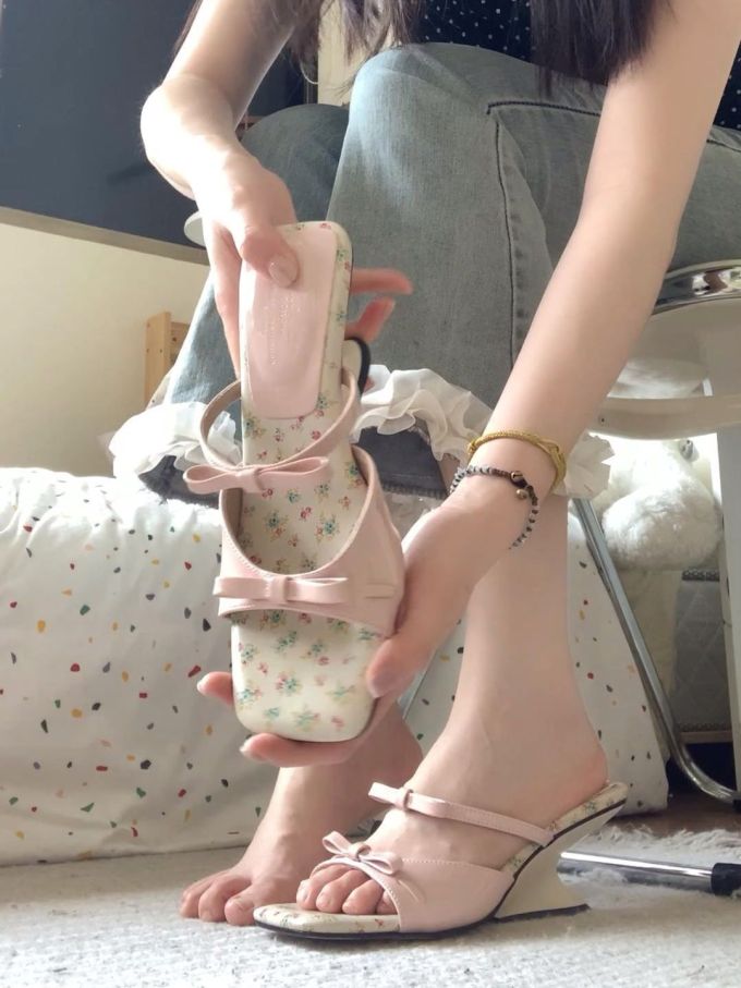 高跟 细跟 无帮 皮革