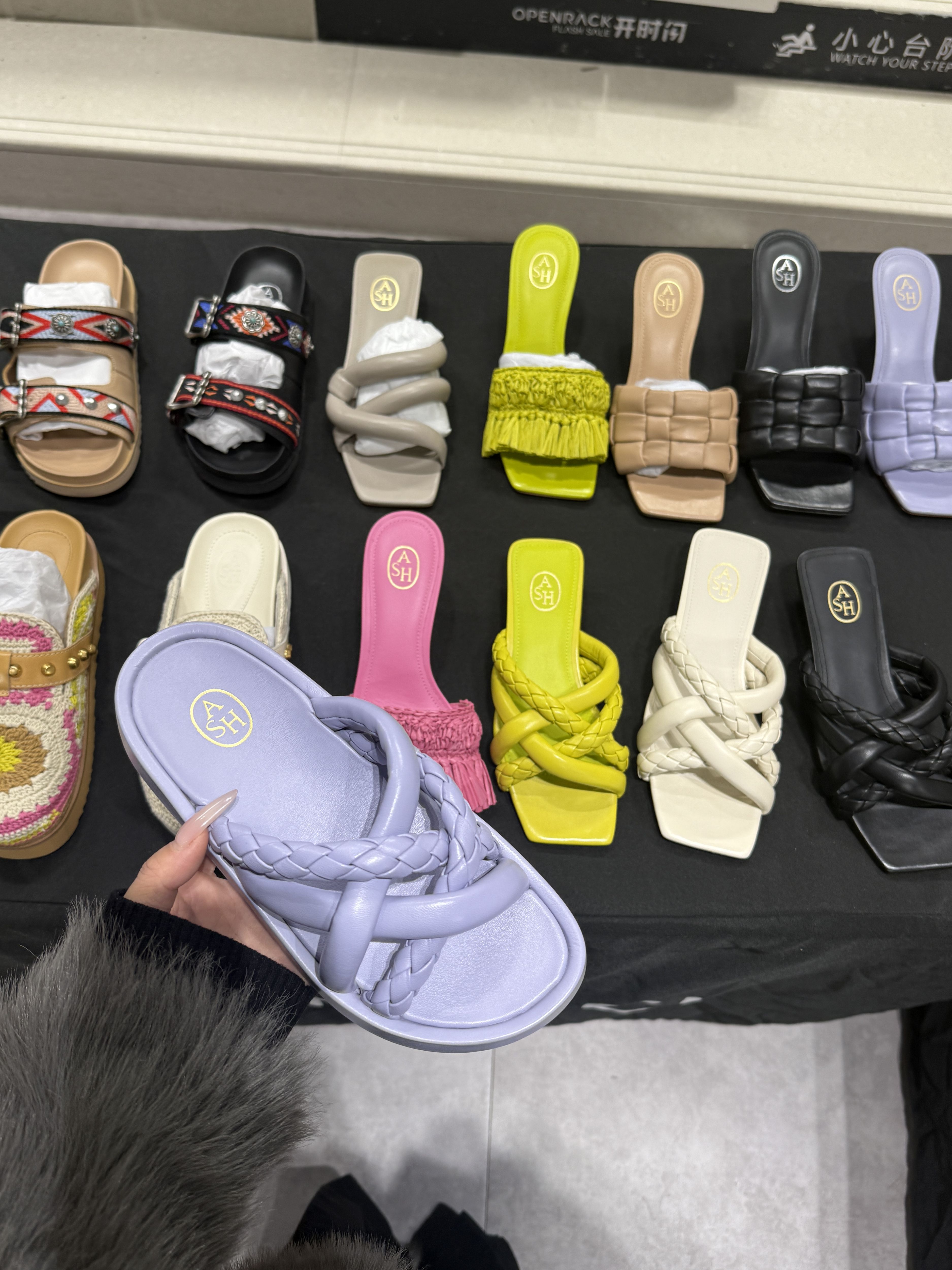 无帮 皮革  - VALI鞋履AI设计主图