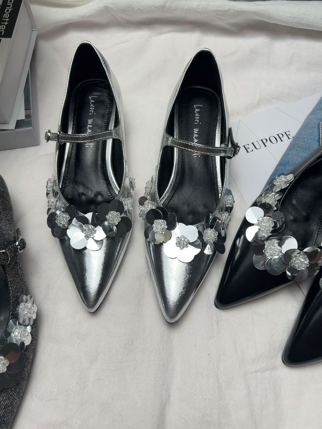 圆头 袢扣 中口鞋 皮革  - VALI鞋履AI设计主图