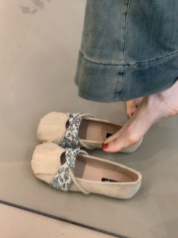 方头 低帮 一脚蹬 