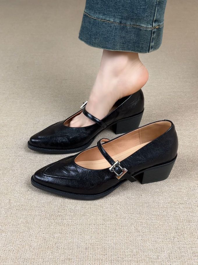 圆头 袢扣 中口鞋 皮革 