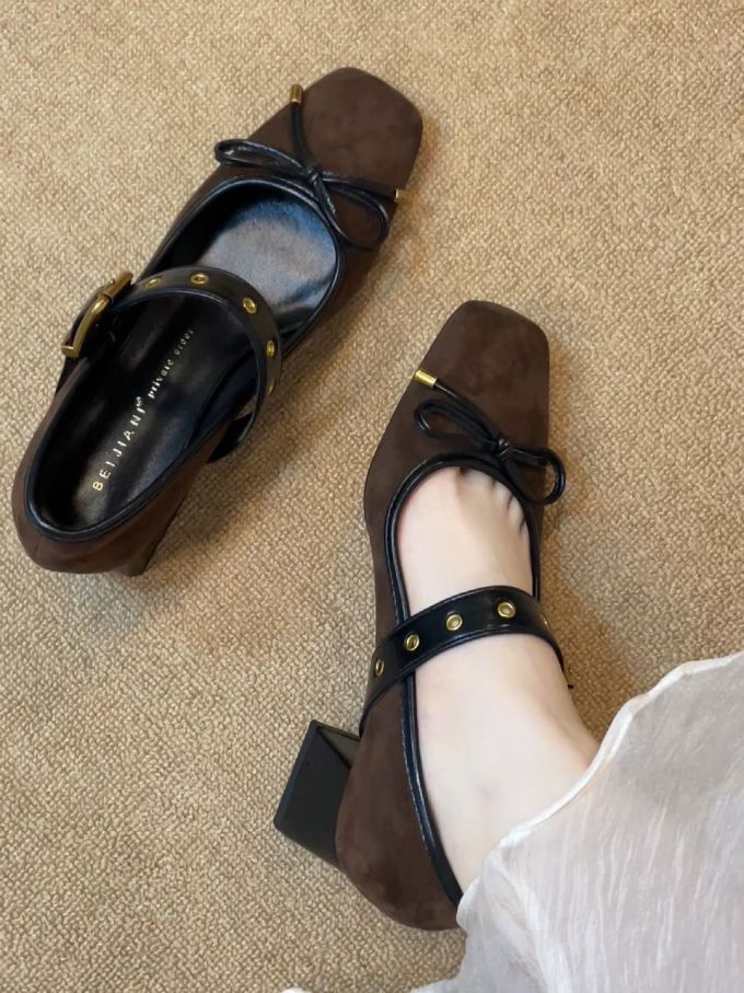 袢扣 浅口鞋 皮革 