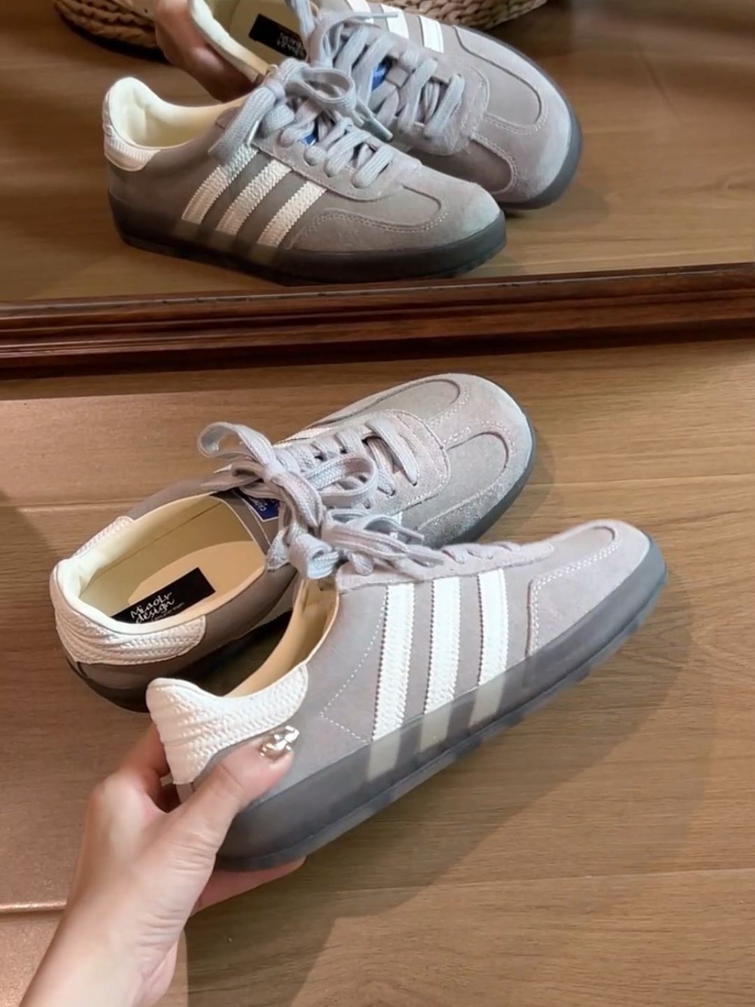 低帮 系带 皮革  - VALI鞋履AI设计主图