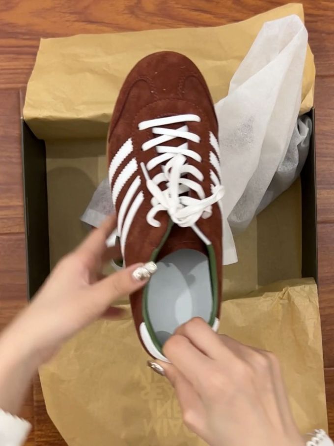 系带 皮革 