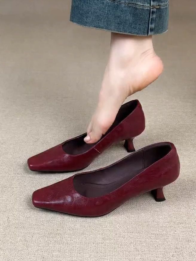 方头 低帮 中口鞋 皮革