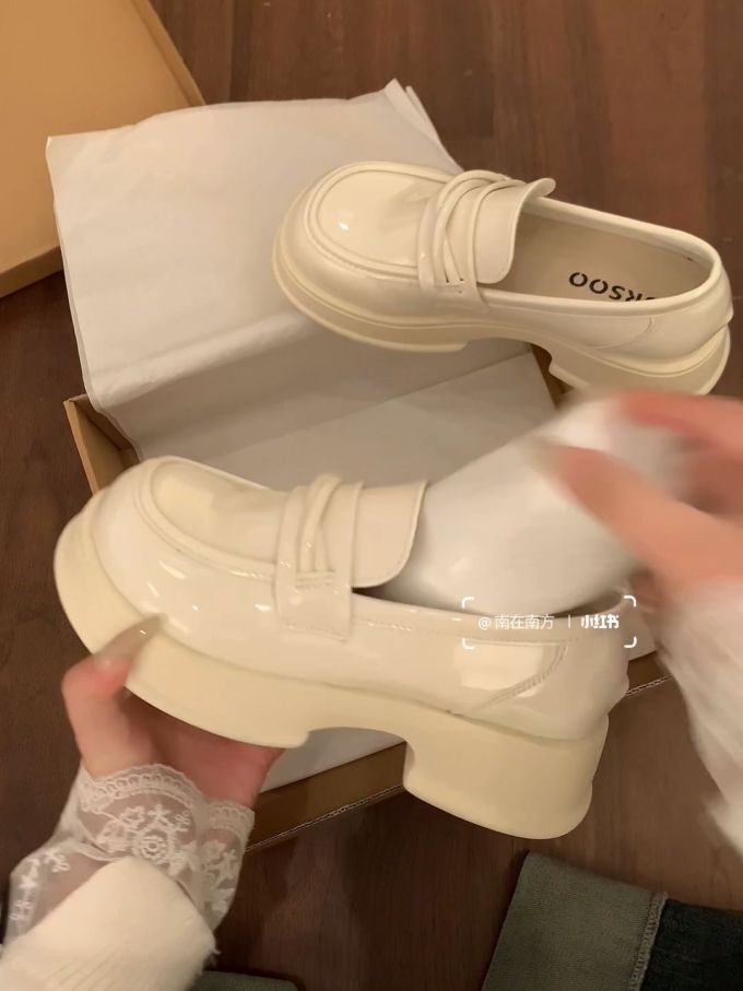 厚底 圆头 低帮 深口鞋 皮革 