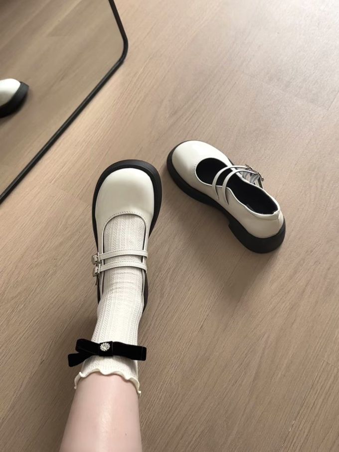 圆头 中口鞋 皮革