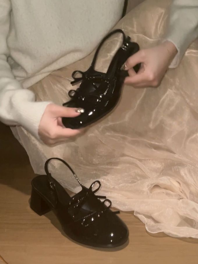 中跟 粗跟 无帮 皮革