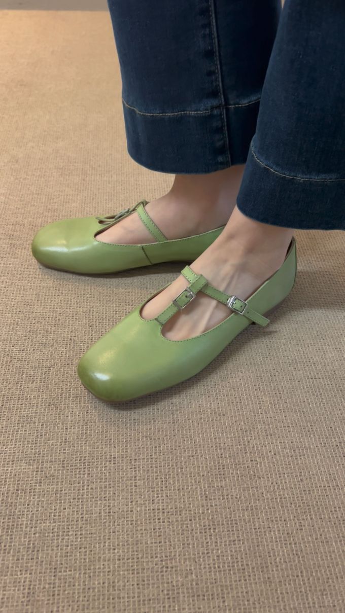 袢扣 中口鞋 皮革
