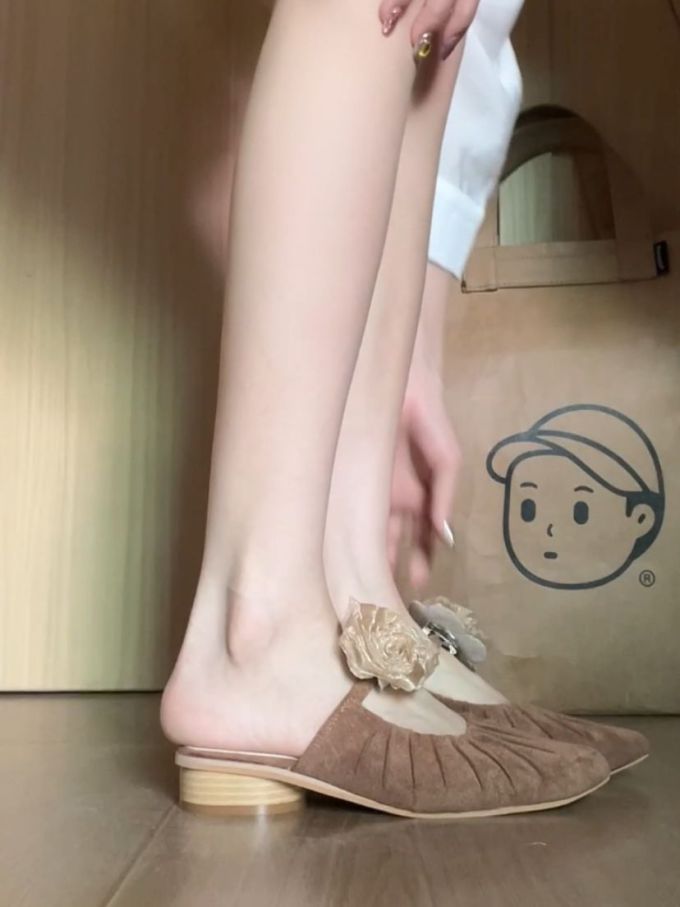 低跟 粗跟 无帮 皮革