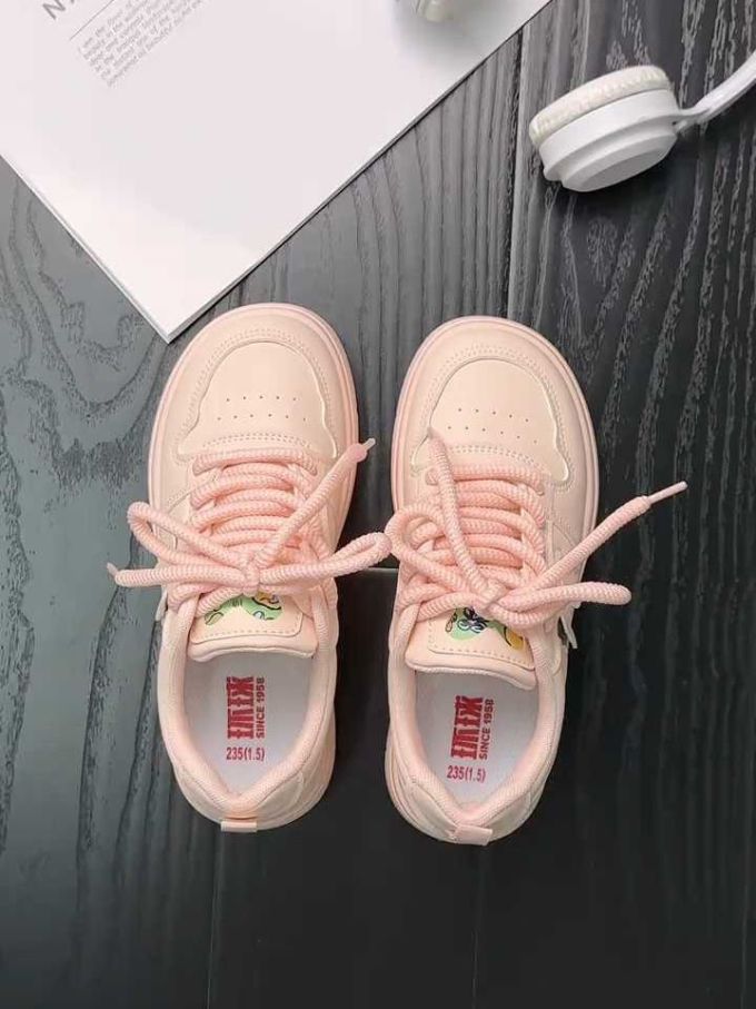 系带 魔术贴 皮革