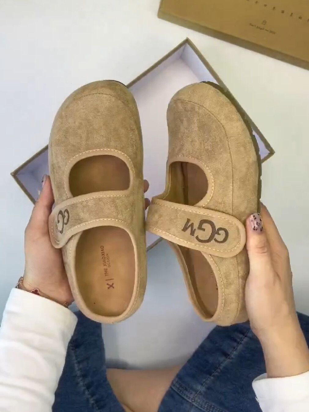 圆头 皮革  - VALI鞋履AI设计主图