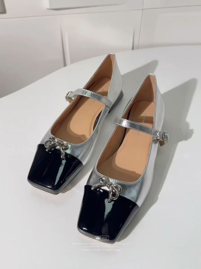方头 袢扣 中口鞋 皮革