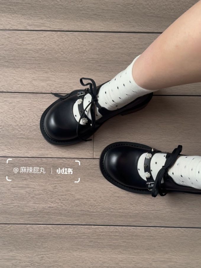 圆头 系带 皮革