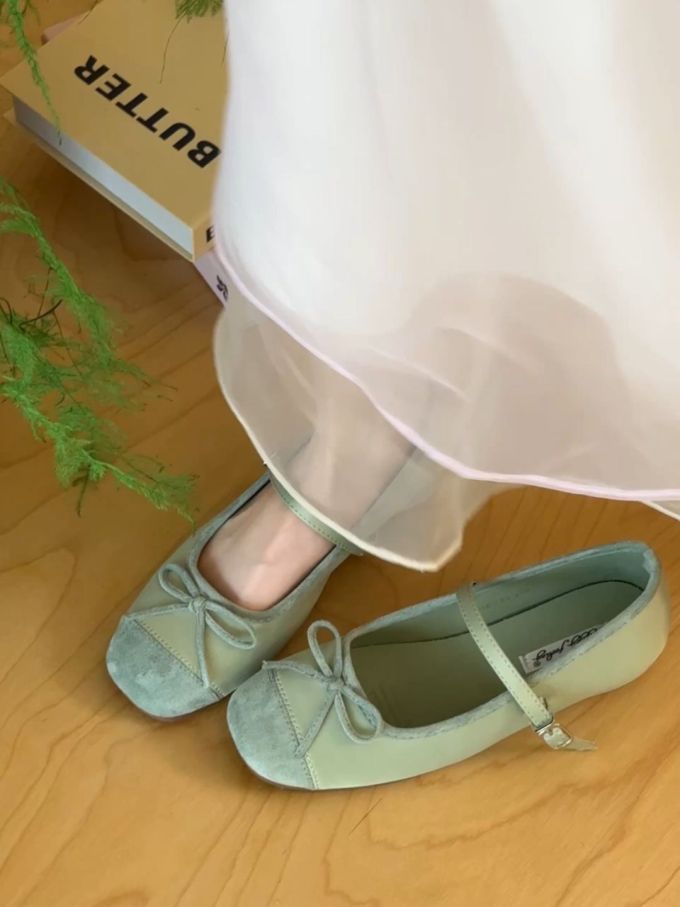 方头 浅口鞋 皮革