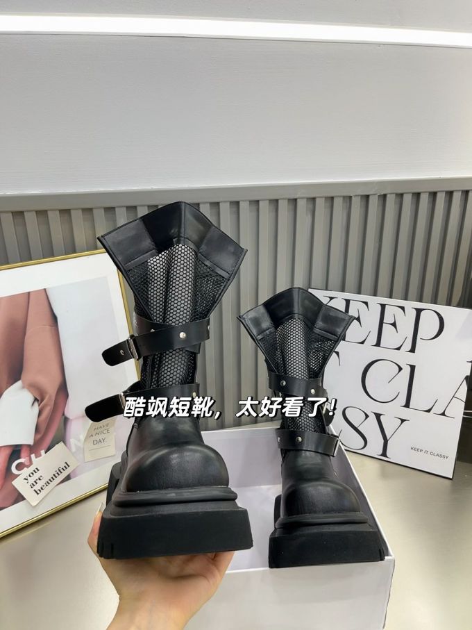 圆头 袢扣 皮革
