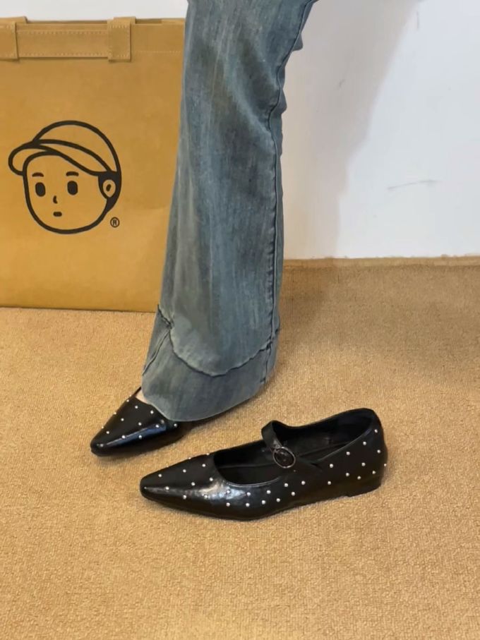 平底 尖头 袢扣 中口鞋 皮革 