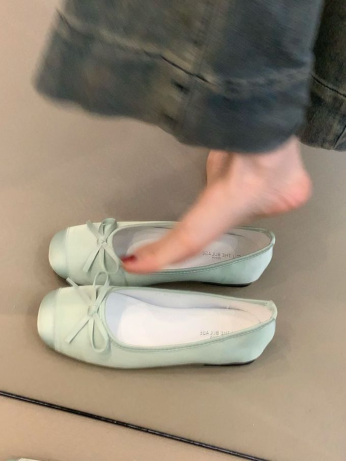 圆头 中口鞋 皮革